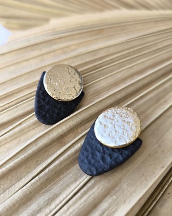 Geometryczne kolczyki LEATHER ze złotkiem, sploteka