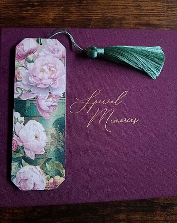 Zakładka do książki, w domu klejone