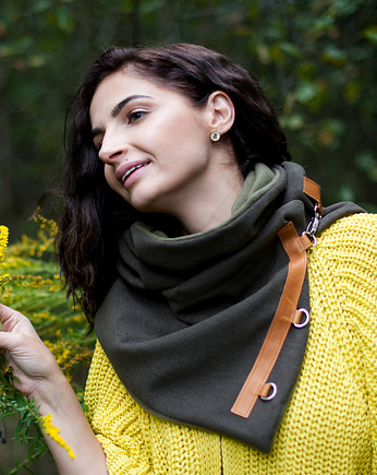 Zimowy szal wełniany - zieleń z rudym, Green Sheep