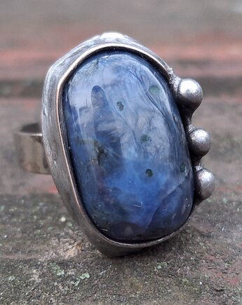 Agatnik - pierścionek regulowany, po drugiej stronie lustra