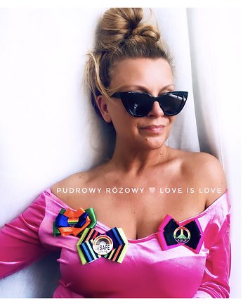 Brosza z Kolekcji LOVE is LOVE  Pride, Pudrowy Różowy