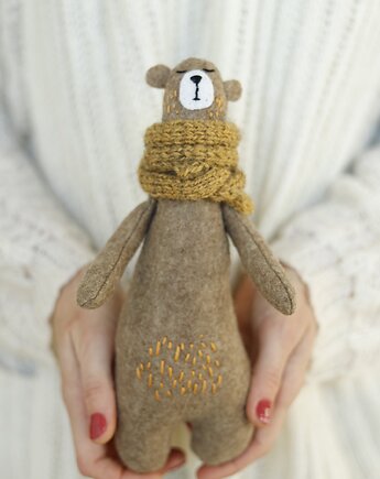 Miś w szaliku, Kruszek