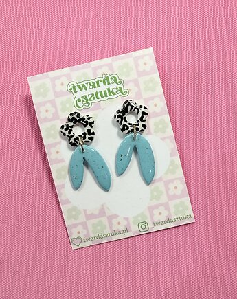 Kolczyki kwiaty w panterkę, Twarda Sztuka