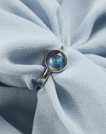 Srebrny pierścionek z labradorytem- Labradoryt, Her Ring Bizuteria
