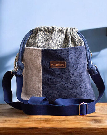 Torebka damska listonoszka z kominem, raspberi