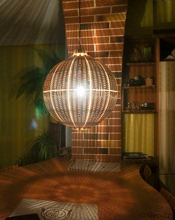 Drewniana lampa wisząca The Globe, Gerwazy woodworking