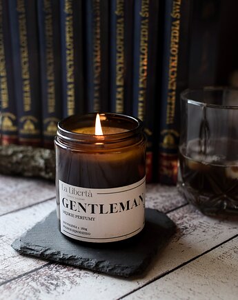 Świeca sojowa o zapachu męskich perfum GENTLEMAN, LaLiberta