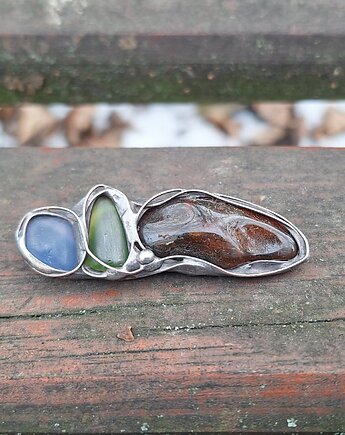 Prosta sprawa - broszka, po drugiej stronie lustra