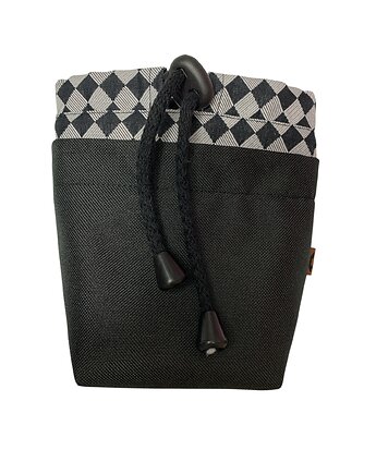 Saszetka na przysmaki dla psa Pepitka II, Psia szafa