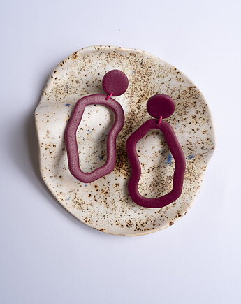 Wiszące sztyfty w organicznym kształcie, Dwie Gliny