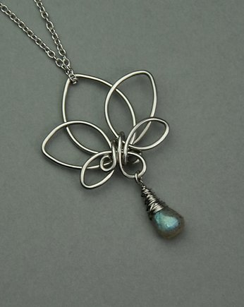 Wisiorek kwiat lotosu labradoryt wire wrapping, Agata Rozanska
