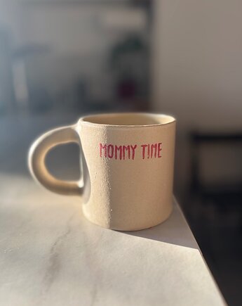 Duży Ceramiczny Kubek Handmade 420 ml Mommy Time, Maison Fragile