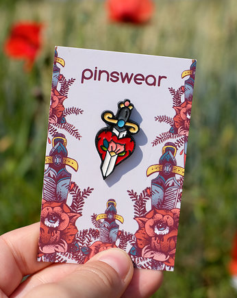 Pins miłosny "All you need is love?", PINSWEAR
