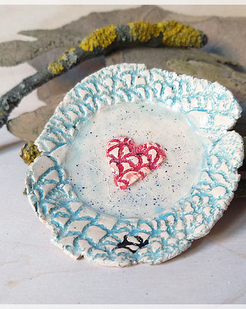 Serce ze skazą - talerzyk ceramiczny na drobiazgi, OKAZJE - Prezent na Walentynki