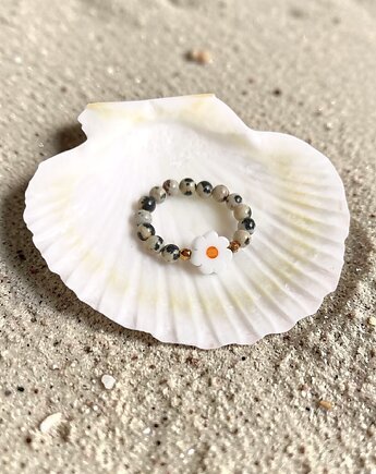 Pierścionek : stokrotka : jaspis dalmatyński : gold, kaktusia