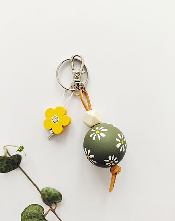 Brelok drewniany z kwiatkiem, BohoHome