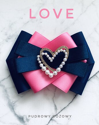 Kolekcja  LOVE Brosza z nowoczesnym  sercem z perełek, Pudrowy Różowy