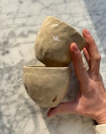 Zestaw 2 Organicznych Ceramicznych Czarek  z Zającami i Gąskami 175 ml, Maison Fragile