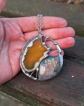 Wieczorem - wisiorek, po drugiej stronie lustra