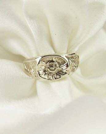 Srebrny sygnet damski piwonia, pełny, srebro 925, Peony, ręcznie wykonany, Her Ring Bizuteria