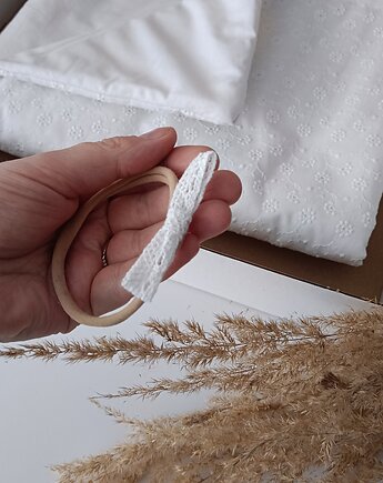 Gotowy zestaw prezentowy kocyk 75x60cm + opaska bezuciskowa, Little Angels