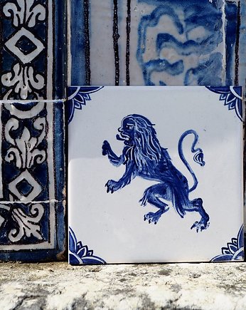 Kafelek ręcznie malowany z lwem, niebieski, azulkafelki