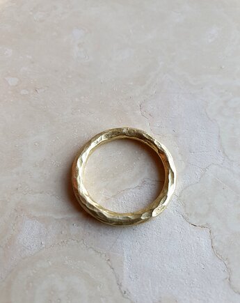 Pierścionek ZEN nr.2, mosiądz młotkowany, modesign