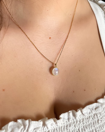 Naszyjnik z kamieniem księżycowym w oprawie okuciu, THE SILVER STORY