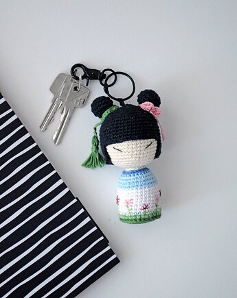 Brelok/zawieszka - lalka kokeshi, Lollipop