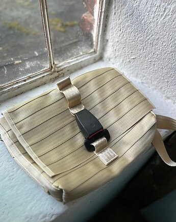 Torba na ramię z pasów samochodowych Wall Street 2, CANGUR