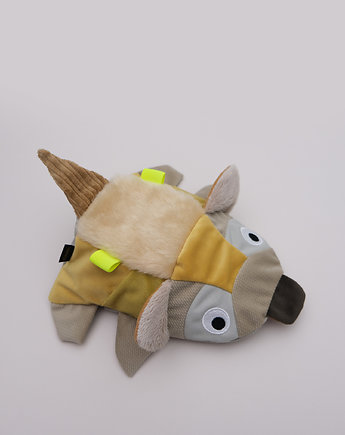 Bebeludek -  zabawka sensoryczna z woreczkiem z łuską gryki, Kokodyl