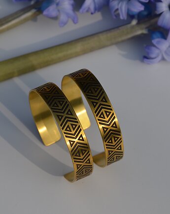 Bransoletka Etru, CASTONI