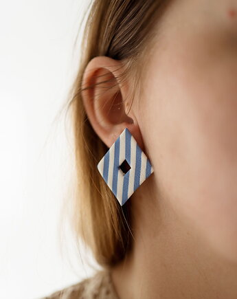 Geometryczne sztyfty w paski, Dwie Gliny