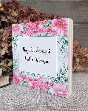 Prezent na  Dzień Babci, Drewniana Laurka z ażurowym serduszkiem, Prowansalska Manufaktura