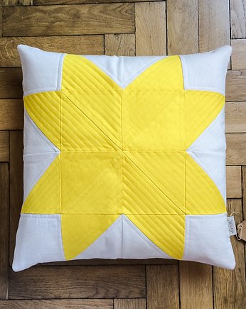 Poszewka dekoracyjna - gwiazda, Nessy Patchwork