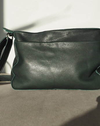 Ciemno zielona  skórzana torebka na skos, Łagoda