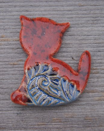 Ceramiczny magnes kot czerwony, Gliniana Koniczynka