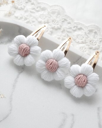 Spinka do włosów dla dziewczynki LUNA puszysty kwiatek biały S45, FILIPOLA