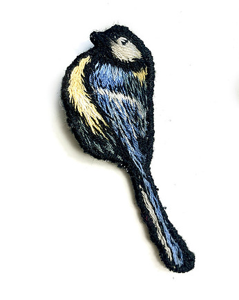 UNIKAT - Sikorka - ręcznie haftowana broszka, SewNSpray