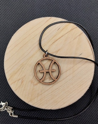 Naszyjnik wisiorek drewniany ZNAK ZODIAKU RYBY, SIAMIL ART