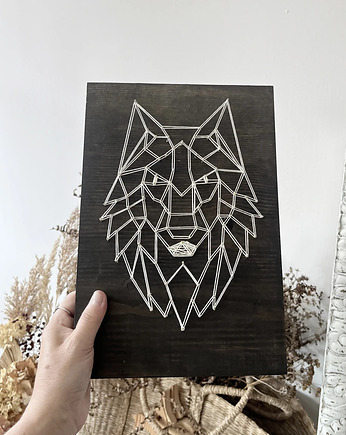 Obraz  WILK string art na sosnowej desce, HAART