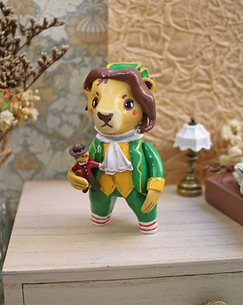 Lew Guliwer, Qletta Clay