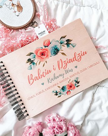 Prezent na Dzień Babci i Dziadka, personalizowany album z kwiatami  od wnuków, OSOBY - Prezent dla dziadka
