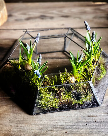 Wianek geometryczny ze szkła, Zielona Sztuka