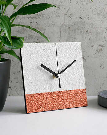 Biały zegar stojący z papieru z makulatury, STUDIO blureco