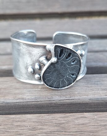 Amonit -  bransoletka regulowana, po drugiej stronie lustra