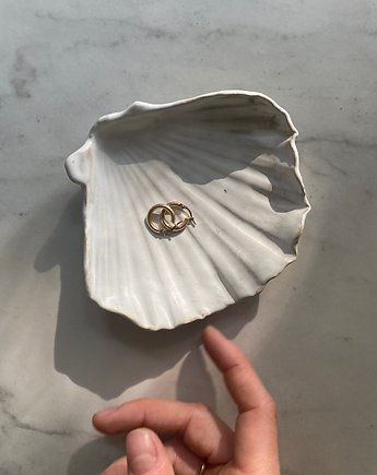 Podstawka na Biżuterię Palo Santo Ceramiczna Muszelka Muszla Gołąbek, Maison Fragile