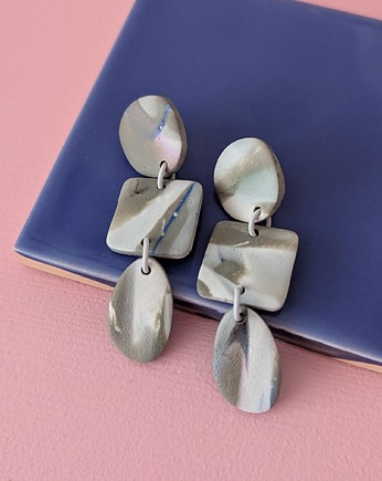 Kolczyki wiszące szare, Strabirabi