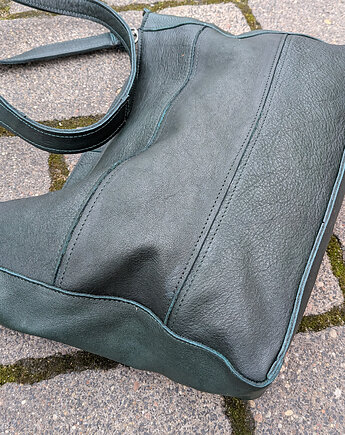 Zielona butelkowa skórzana listonoszka, Łagoda