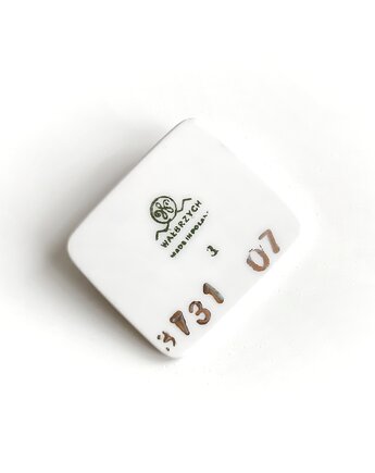 Broszka Wałbrzych, biżuteria z talerzy